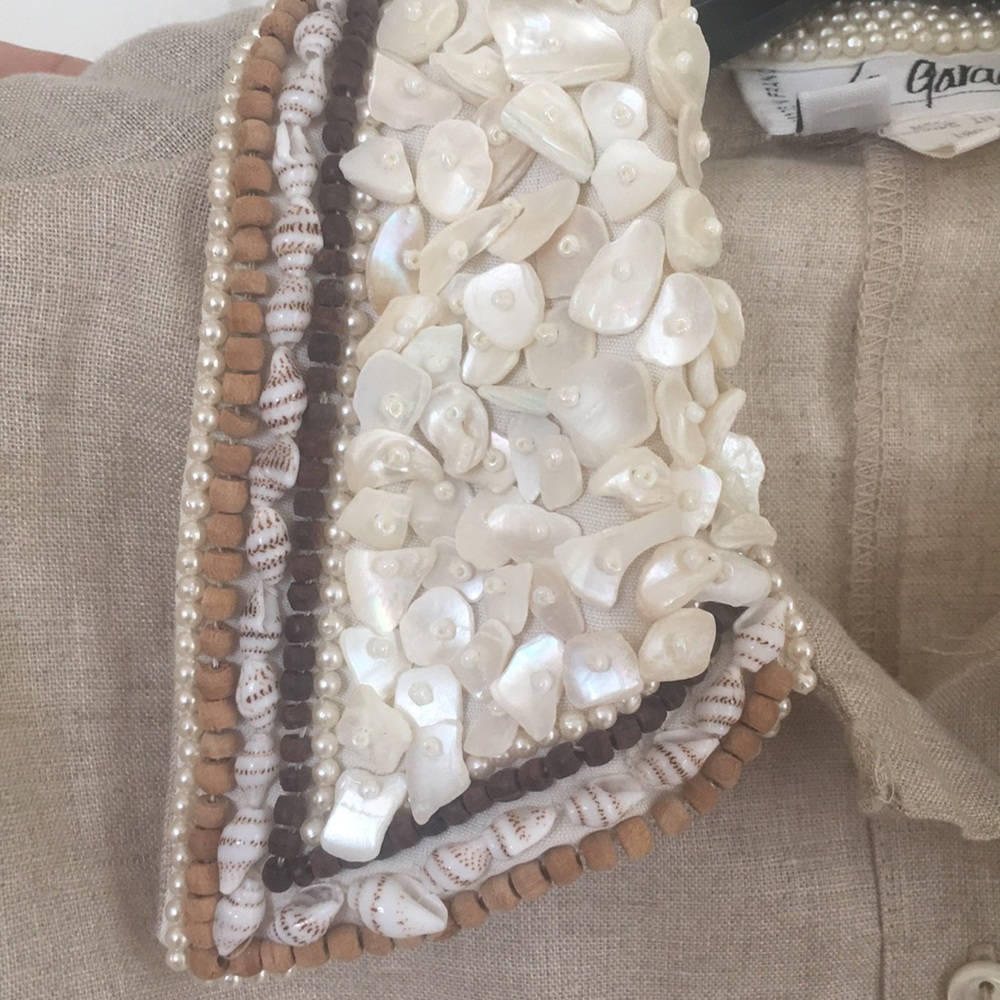 Beautiful Shell Embellished Linen Top - image 7